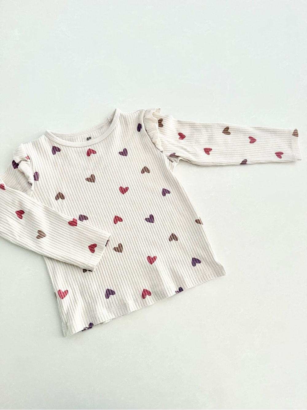 H&M Toddler Girl Ribbed Heart Shirt • Size 3T